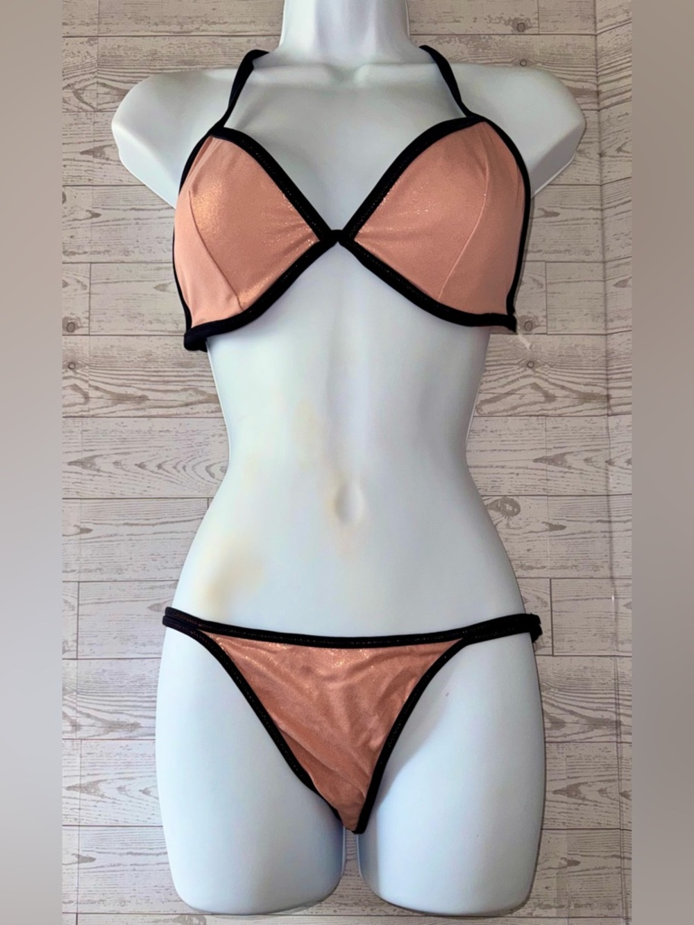 ✨ Shimmery Light Coral Bikini with Black Trim - Picture 3 of 15